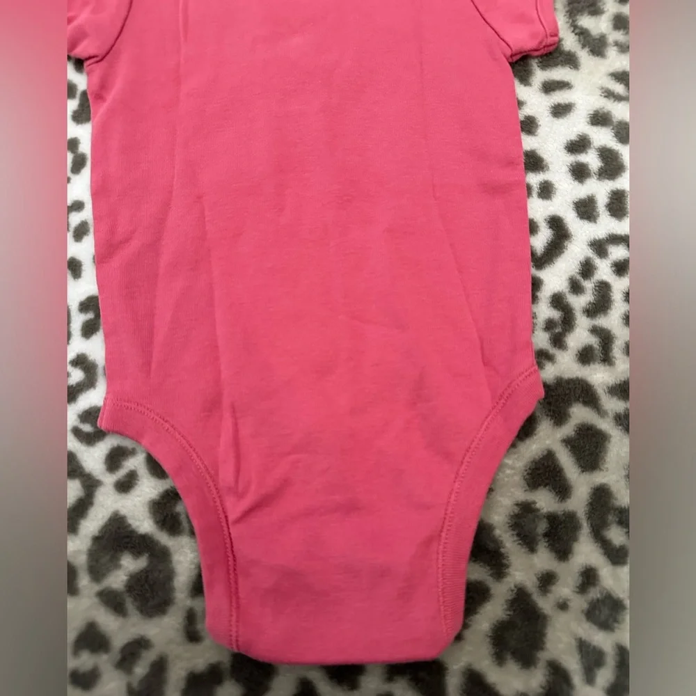 NWOT Old Navy Henley Bodysuit Onesie in Pink Size 12-18 months
